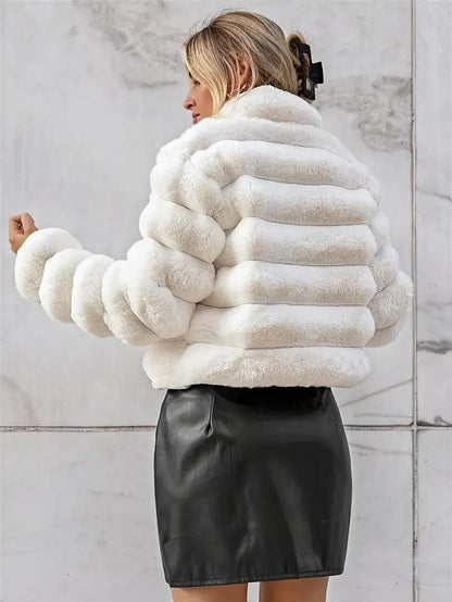 Manteau Court en Fourrure Synthétique